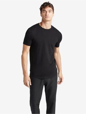 Goodlife Men's Black V-Neck Short Sleeve Tee